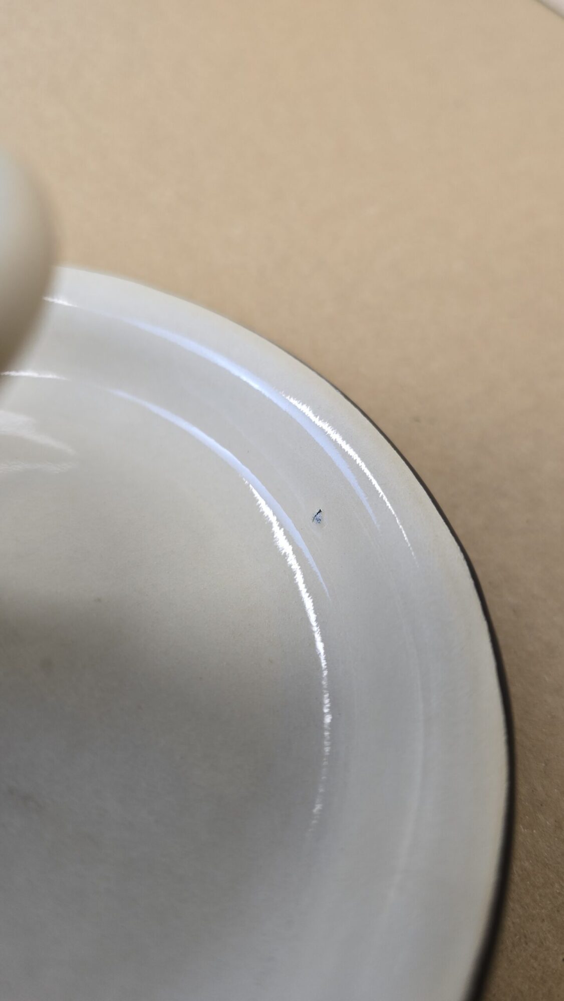 II gatunek - Świecznik Emaliowany ◦ Kremowy ◦ - obrazek 3